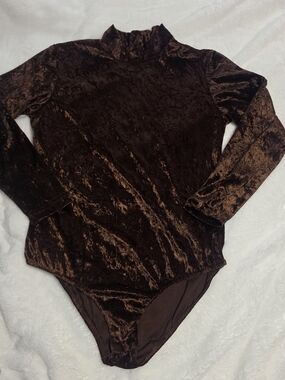 Crushed Velvet Long-Sleeve Bodysuit - Chocolate Brown
